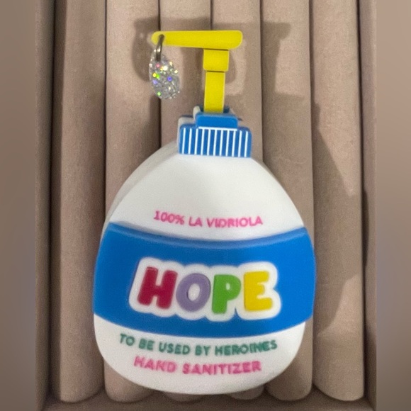 La Vidriola Hand Sanitizer broach - Picture 1 of 2